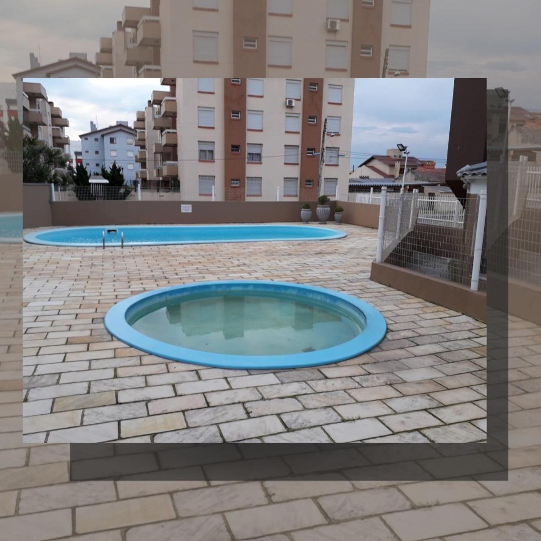 Apartamento com piscina, apenas 200 metros do mar