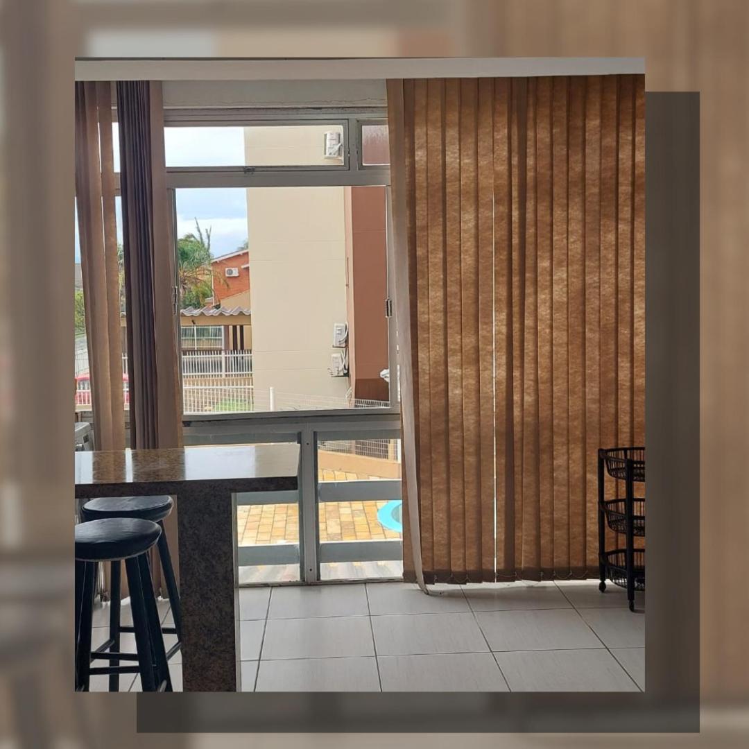 Apartamento com piscina, apenas 200 metros do mar