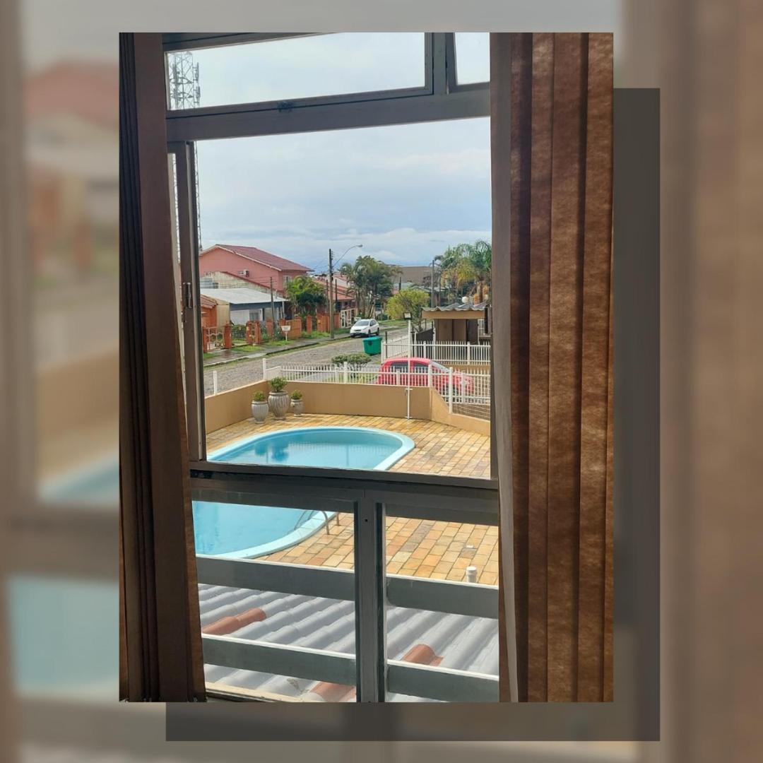 Apartamento com piscina, apenas 200 metros do mar
