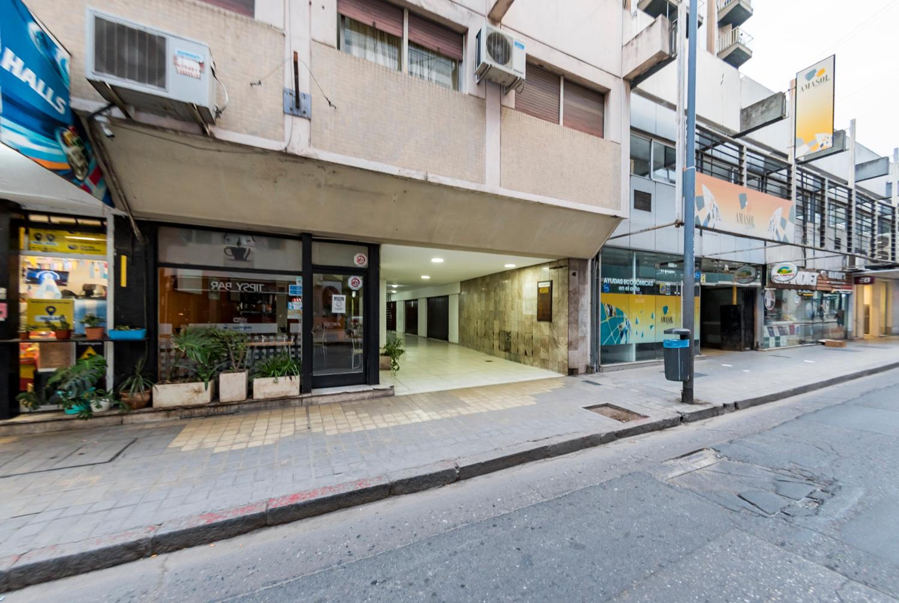 General Alvear 40 B° Centro