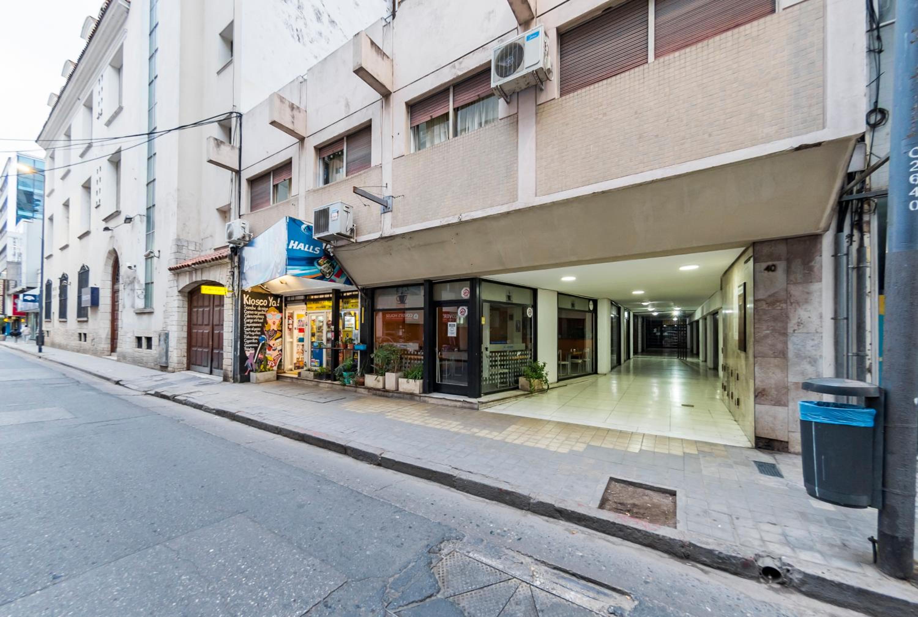General Alvear 40 B° Centro