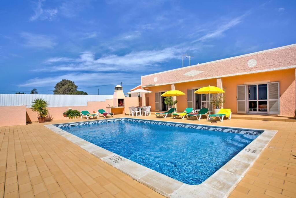 Villa Guita Family House view 5