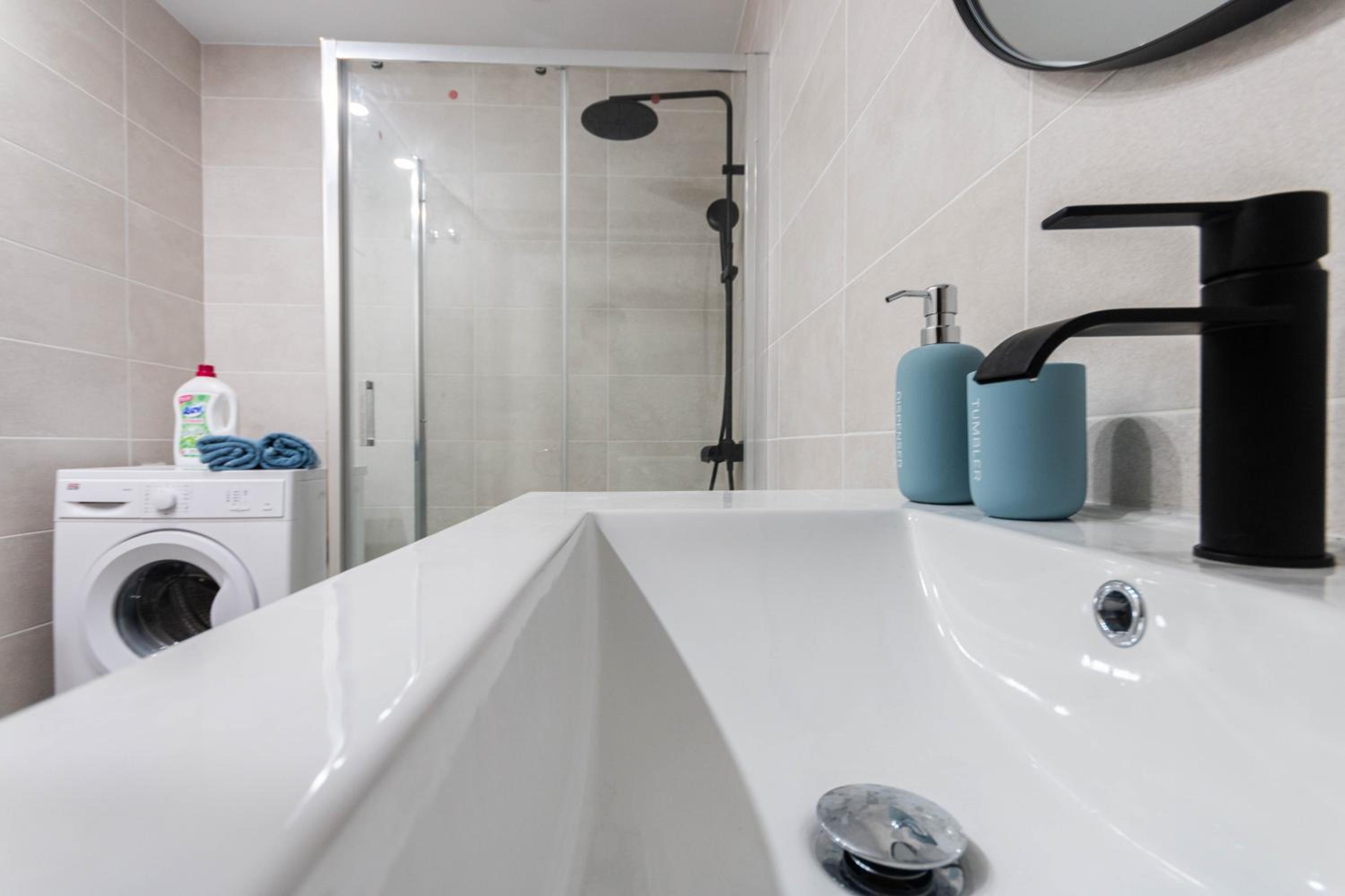 Mira Sunshine Suite