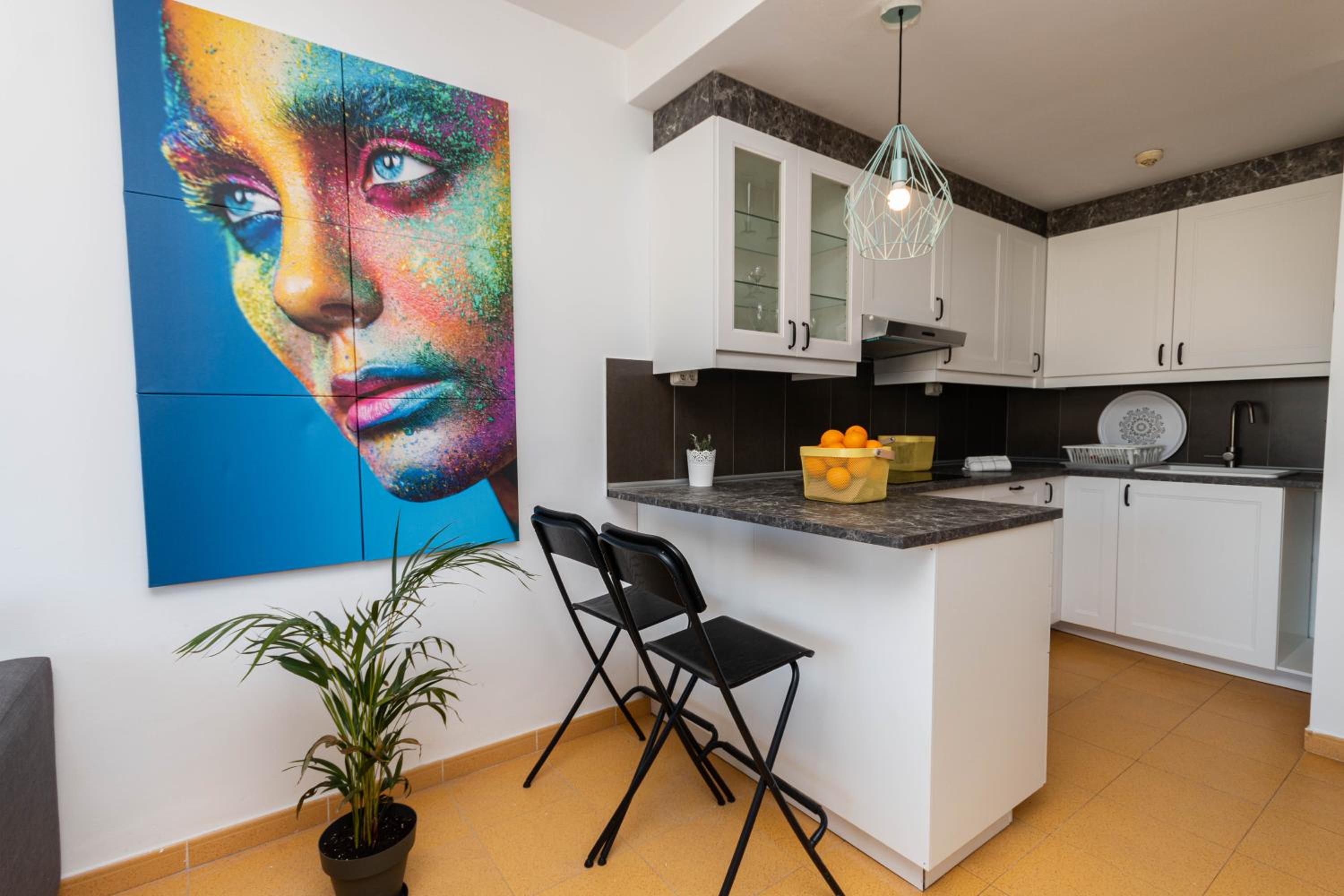 Mira Sunshine Suite