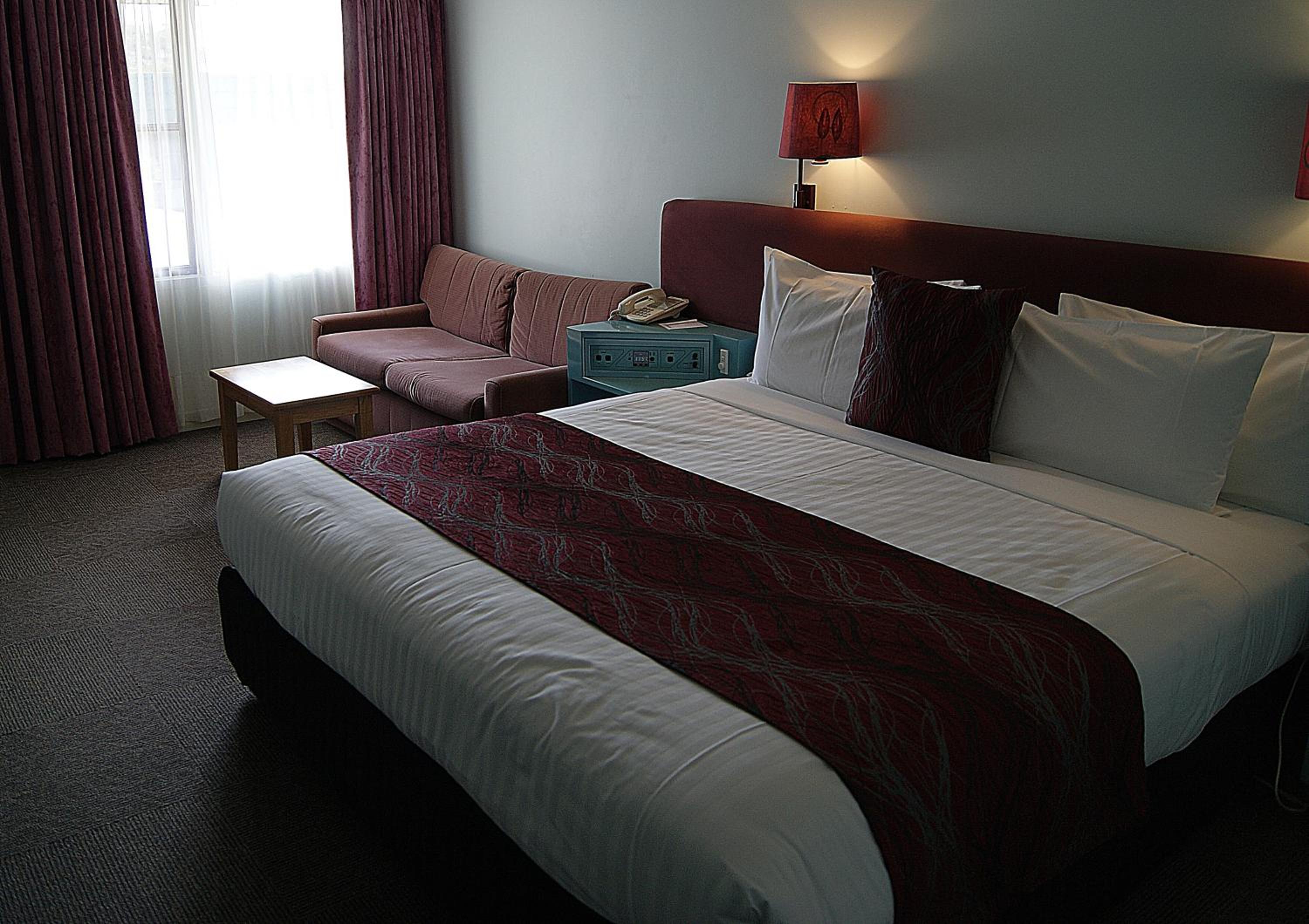 Albany Vacations - SureStay Hotel by Best Western The Clarence on Melville - Property Image 10