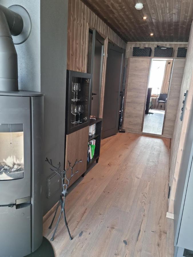 Photo 6