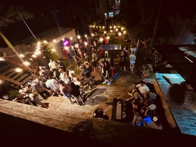 Gladstone Backpackers