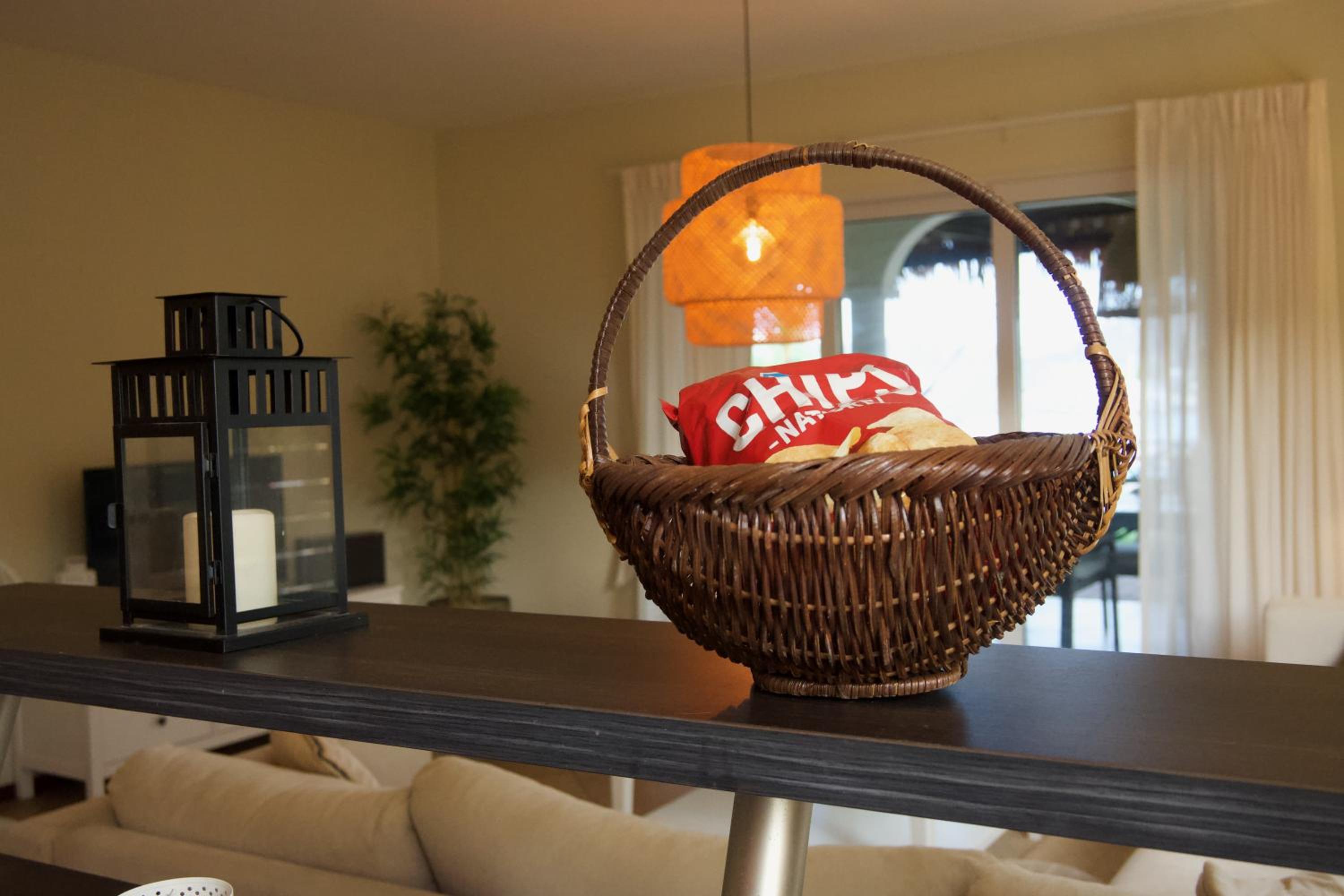 Luxury appt for 6: mesmerizing Spanish water view