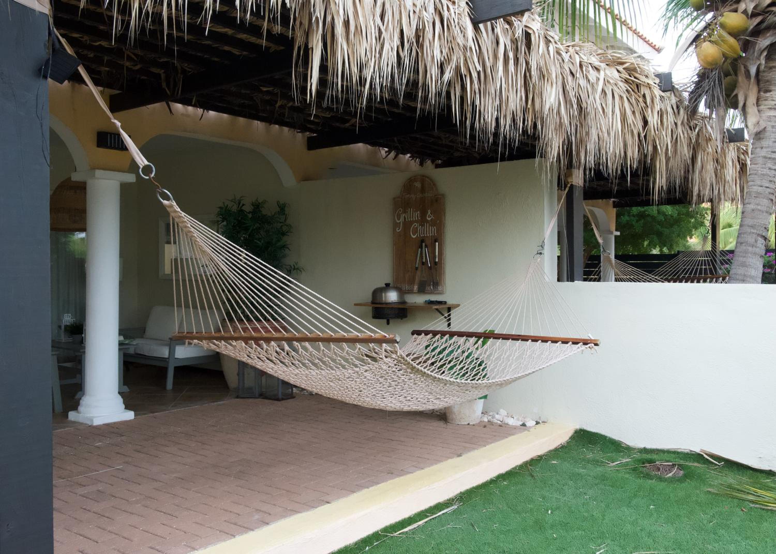 Luxury appt for 6: mesmerizing Spanish water view
