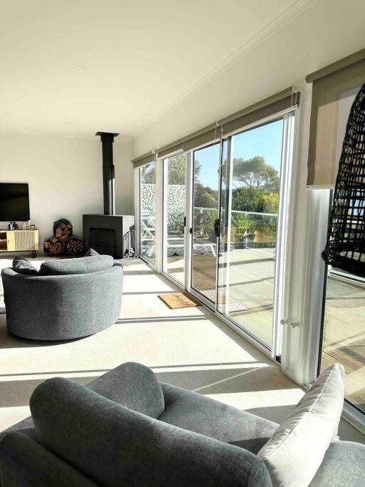 Beachfront House - Hot Tub, Ocean Views, Private Beach Pathway