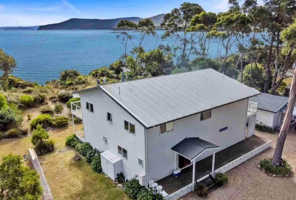 Beachfront House - Hot Tub, Ocean Views, Private Beach Pathway