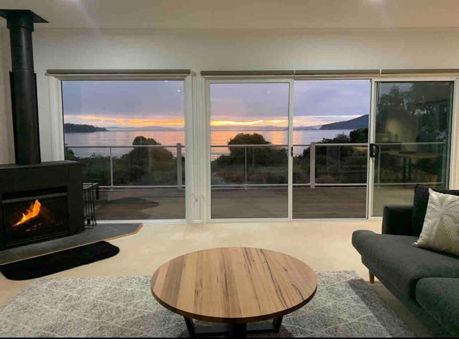 Beachfront House - Hot Tub, Ocean Views, Private Beach Pathway