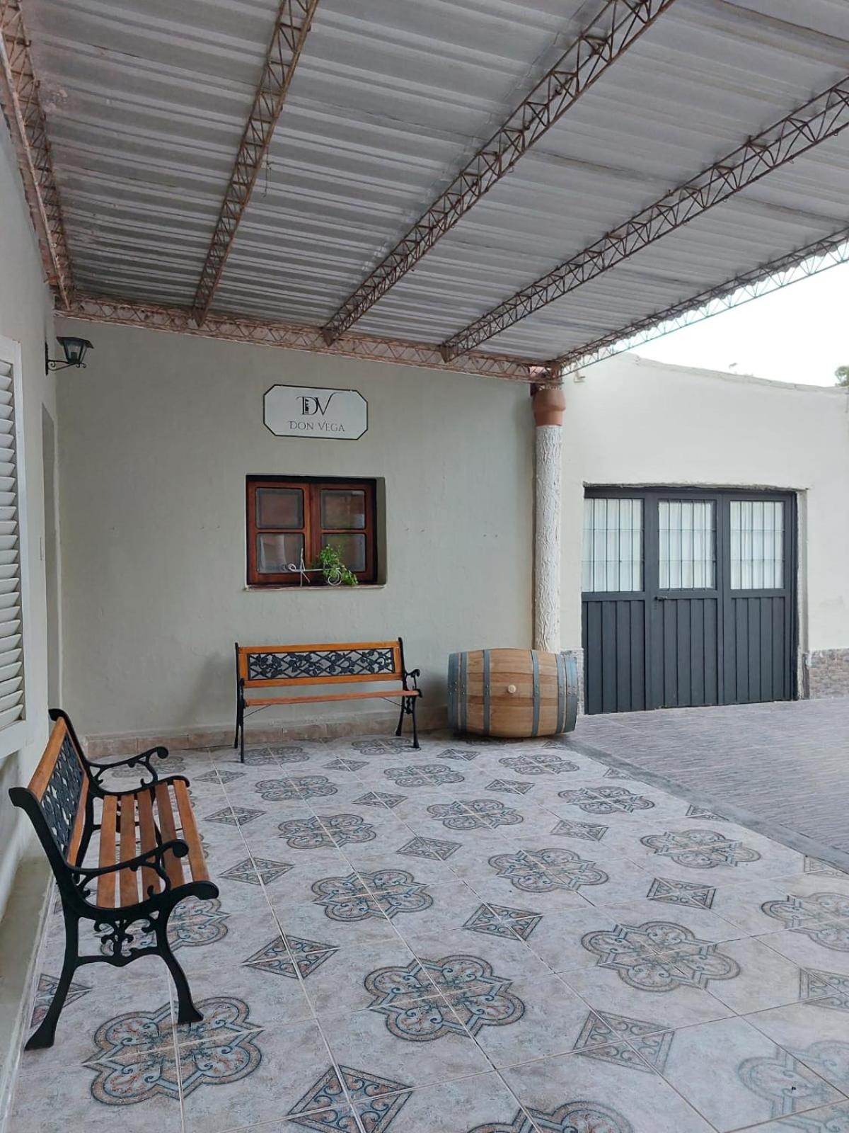 BODEGA Y ALOJAMIENTO DON VEGA