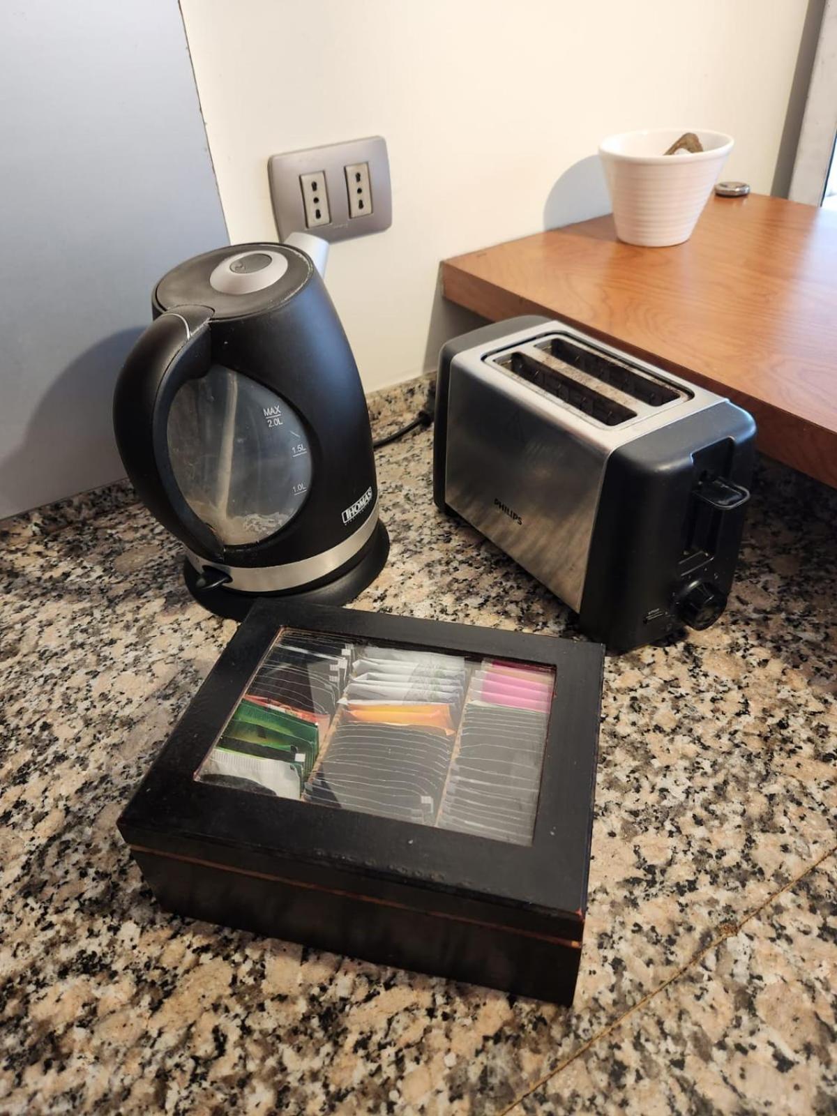 Alto Las Condes - A pasos del Mall - Excelente y cómodo Departamento p/2 personas