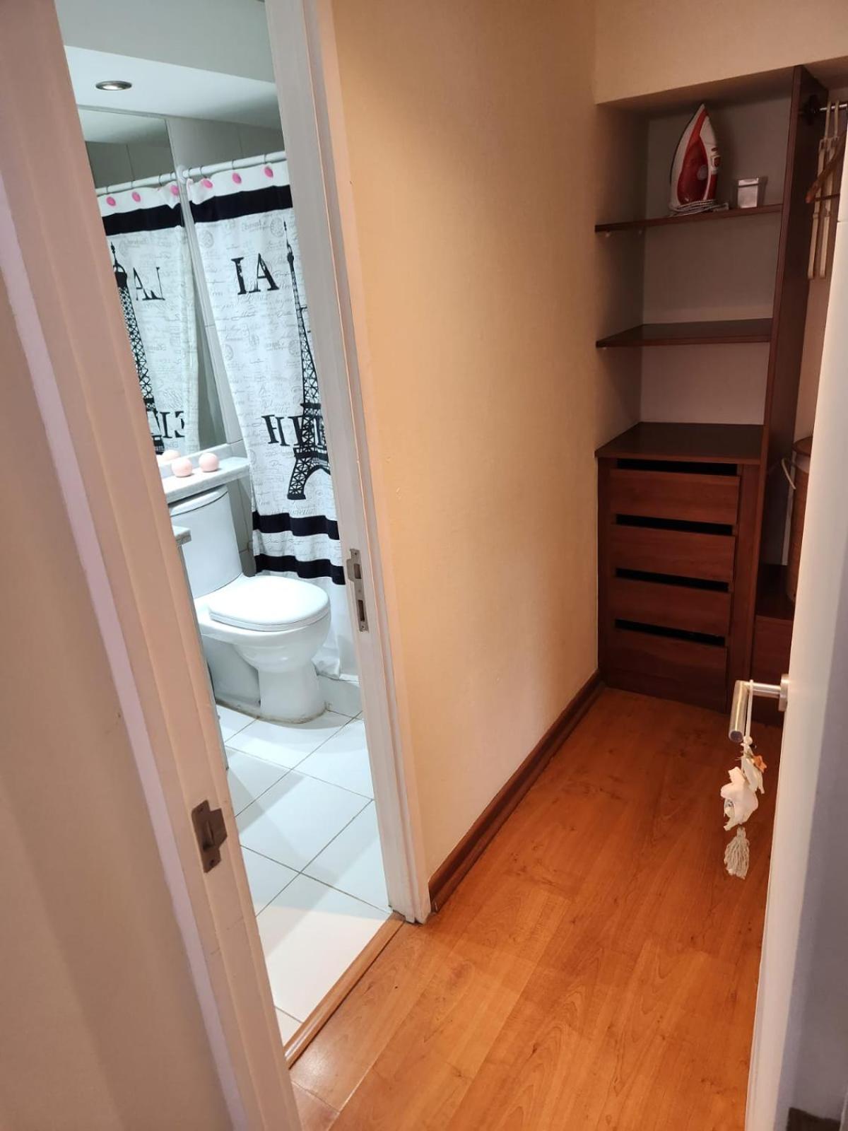Alto Las Condes - A pasos del Mall - Excelente y cómodo Departamento p/2 personas