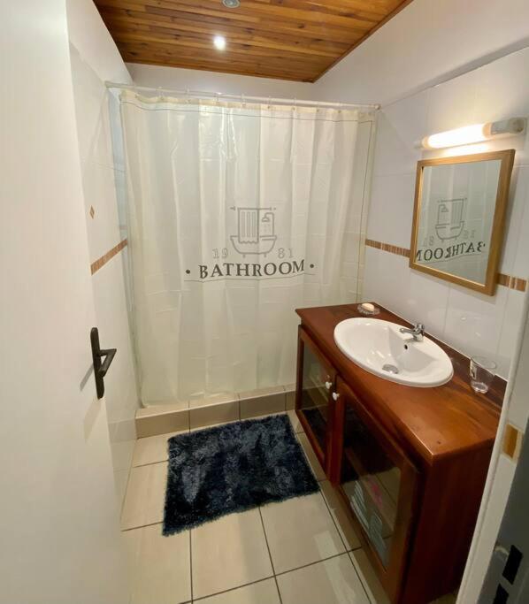 Logement 3 chambres climatisées & piscine vue mer view 3