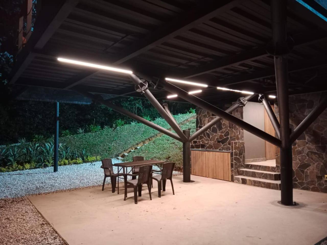 Luna Llena Cabaña Campestre