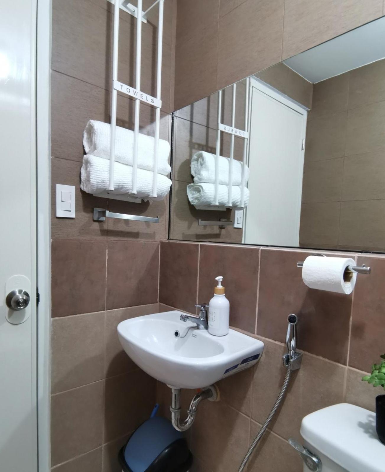 Cozy apartment Arezzo Place Davao - Building 10 view 5