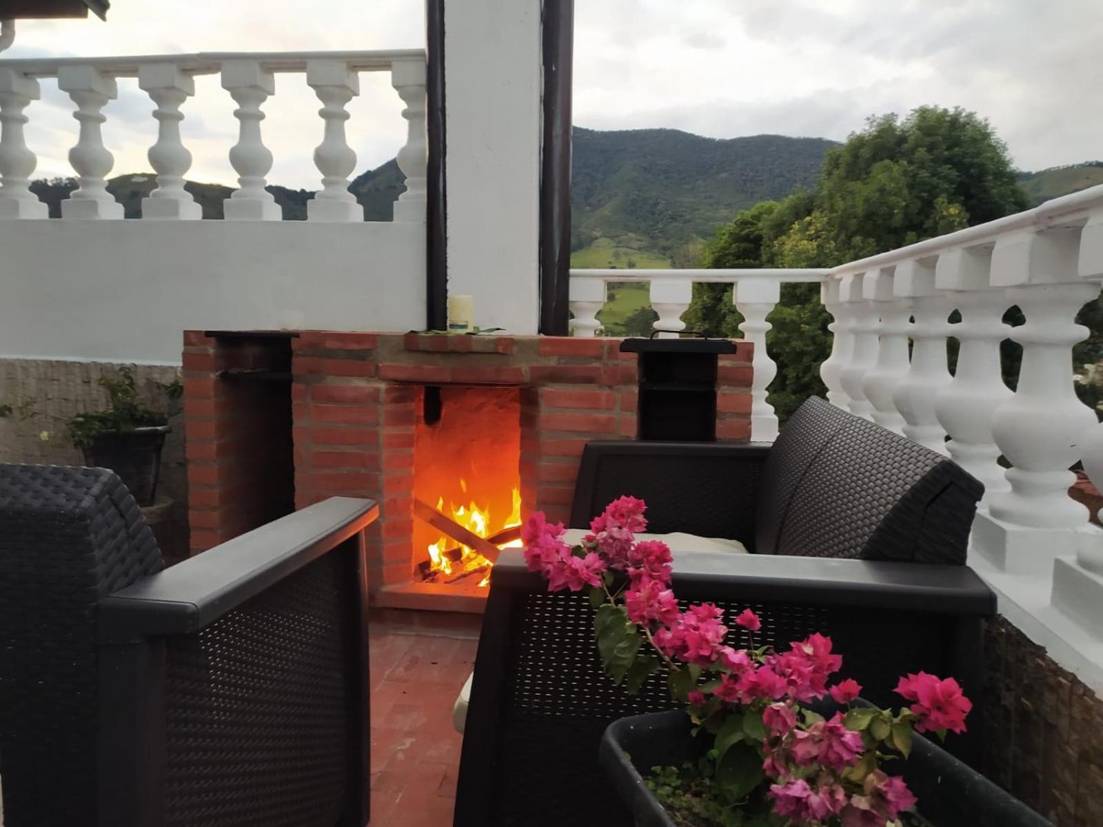 El Balcón De Las Montañas