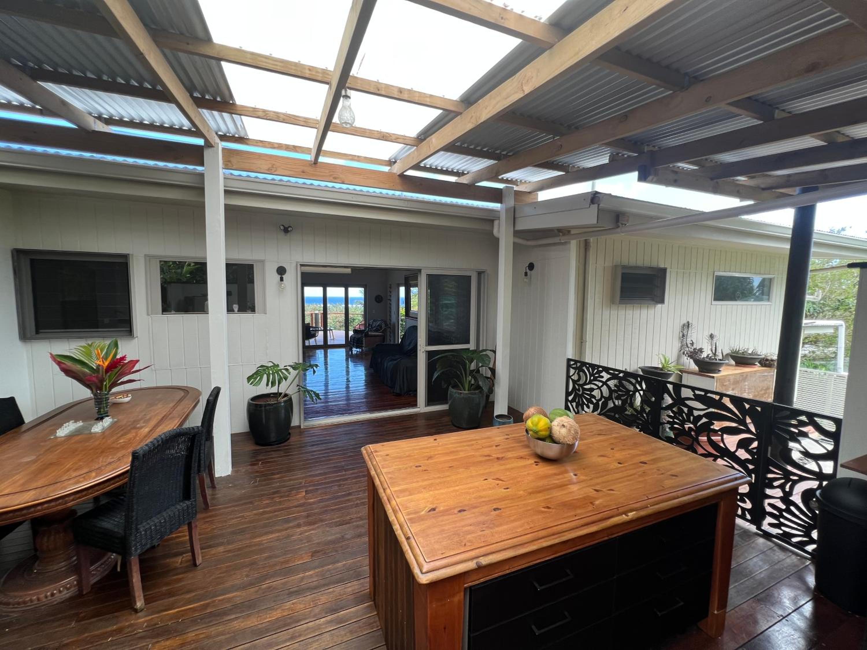 Avocado Retreat