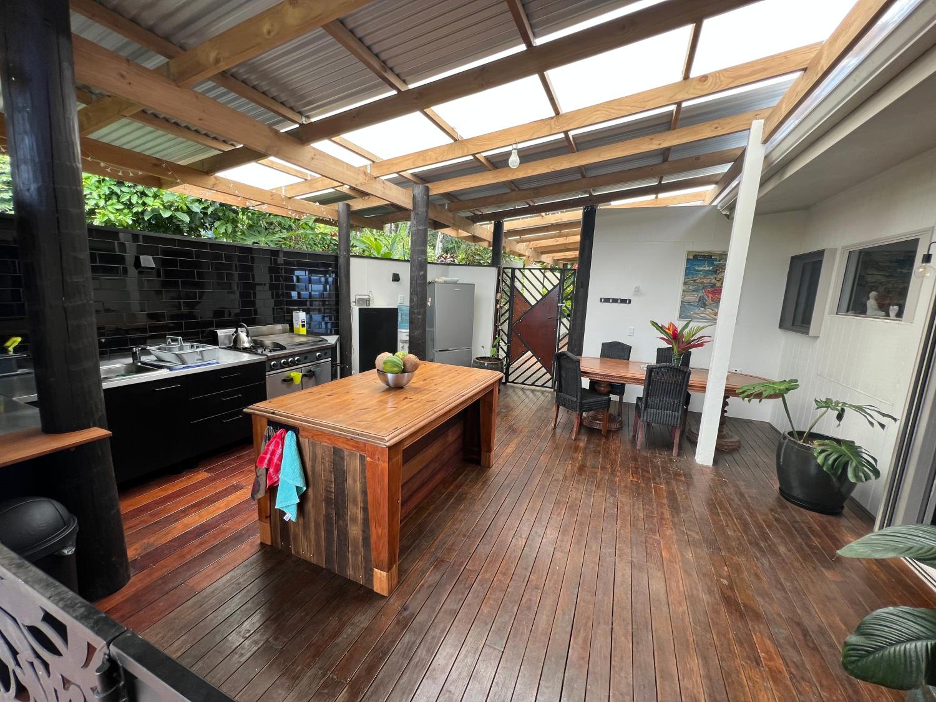Avocado Retreat