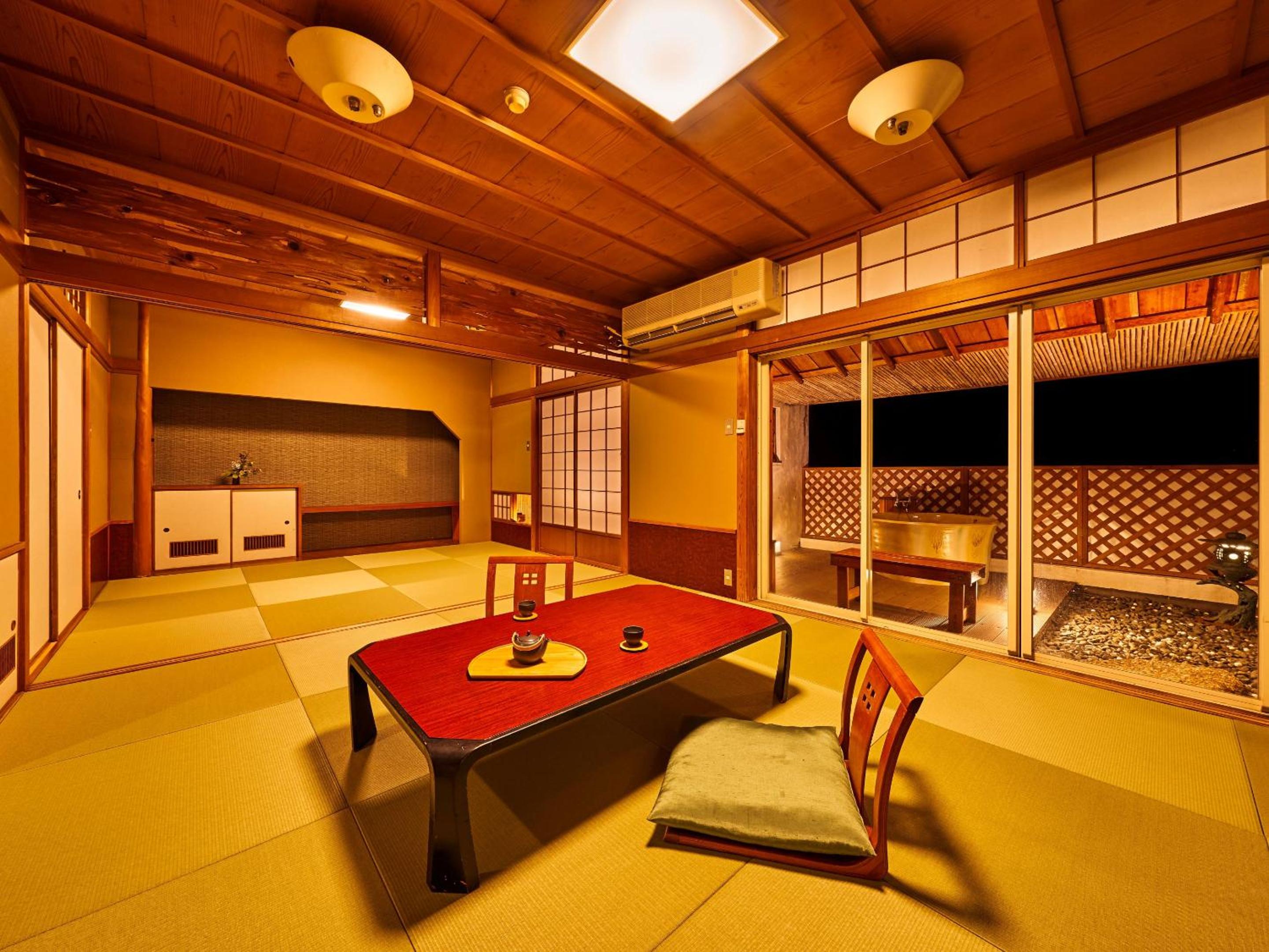 Ooedo Onsen Monogatari Premium Enakyo