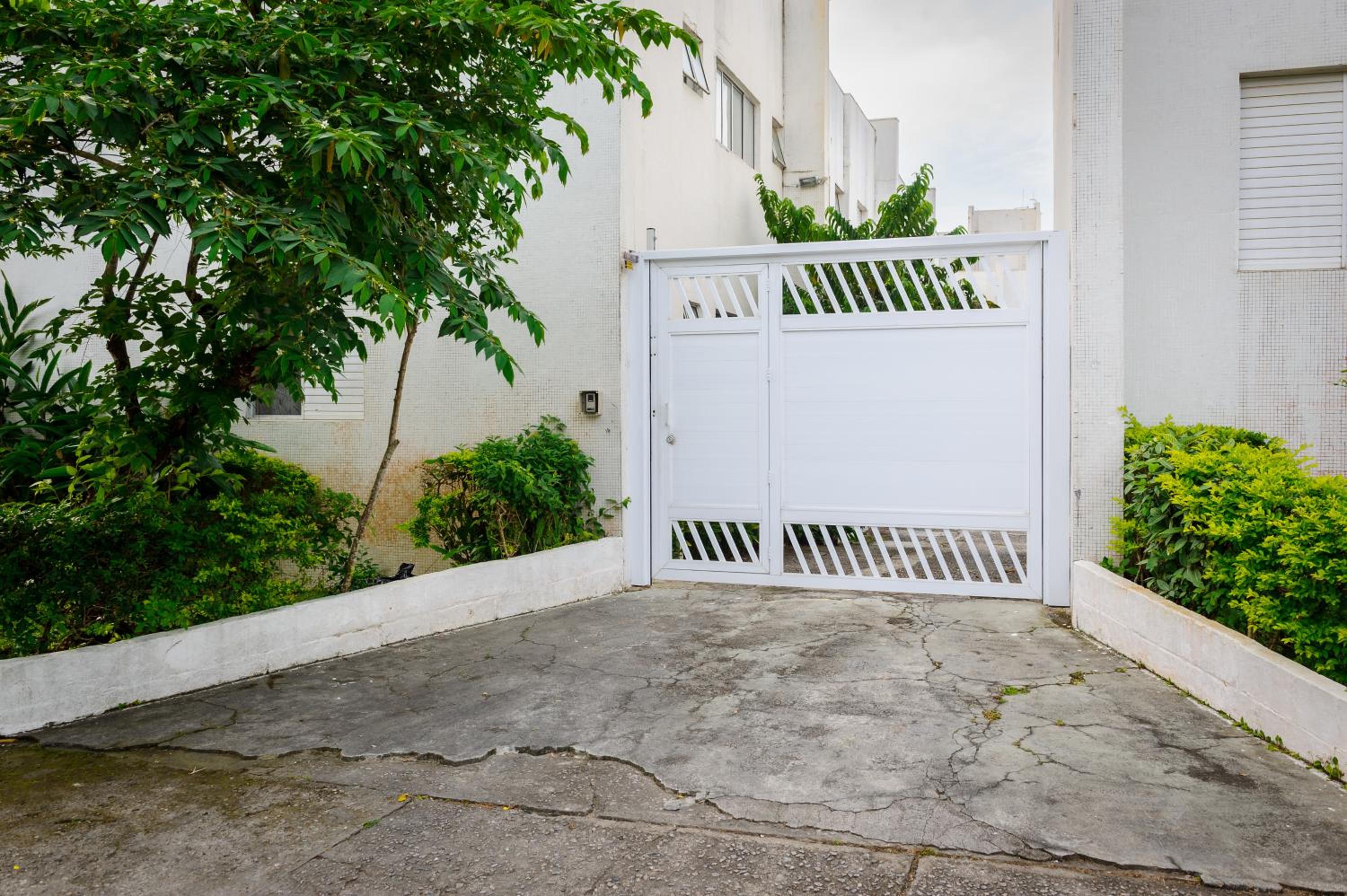 Apto aconchegante com ar condicionado e wi-fi em rua tranquila