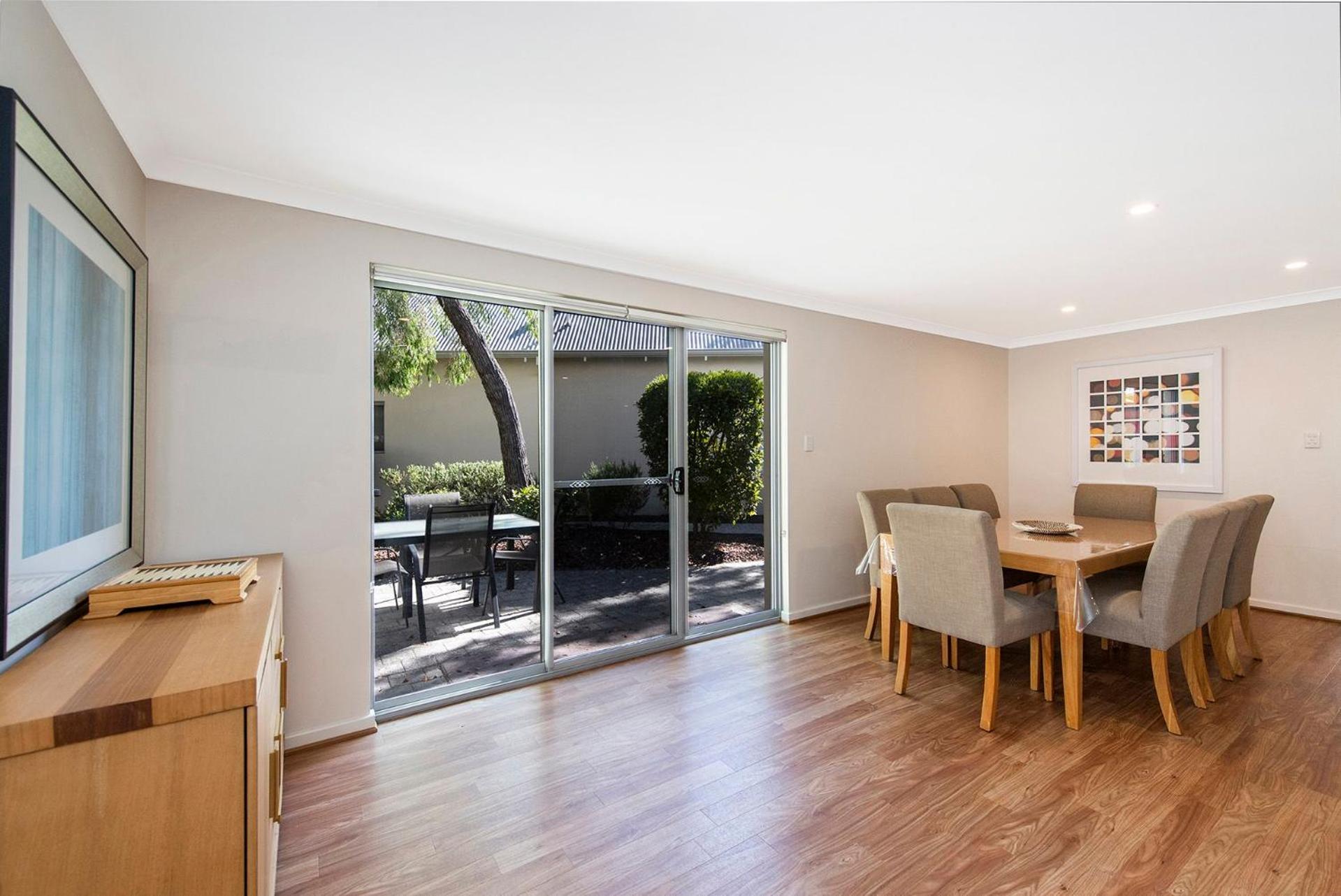 Escape to 67 at Cape View