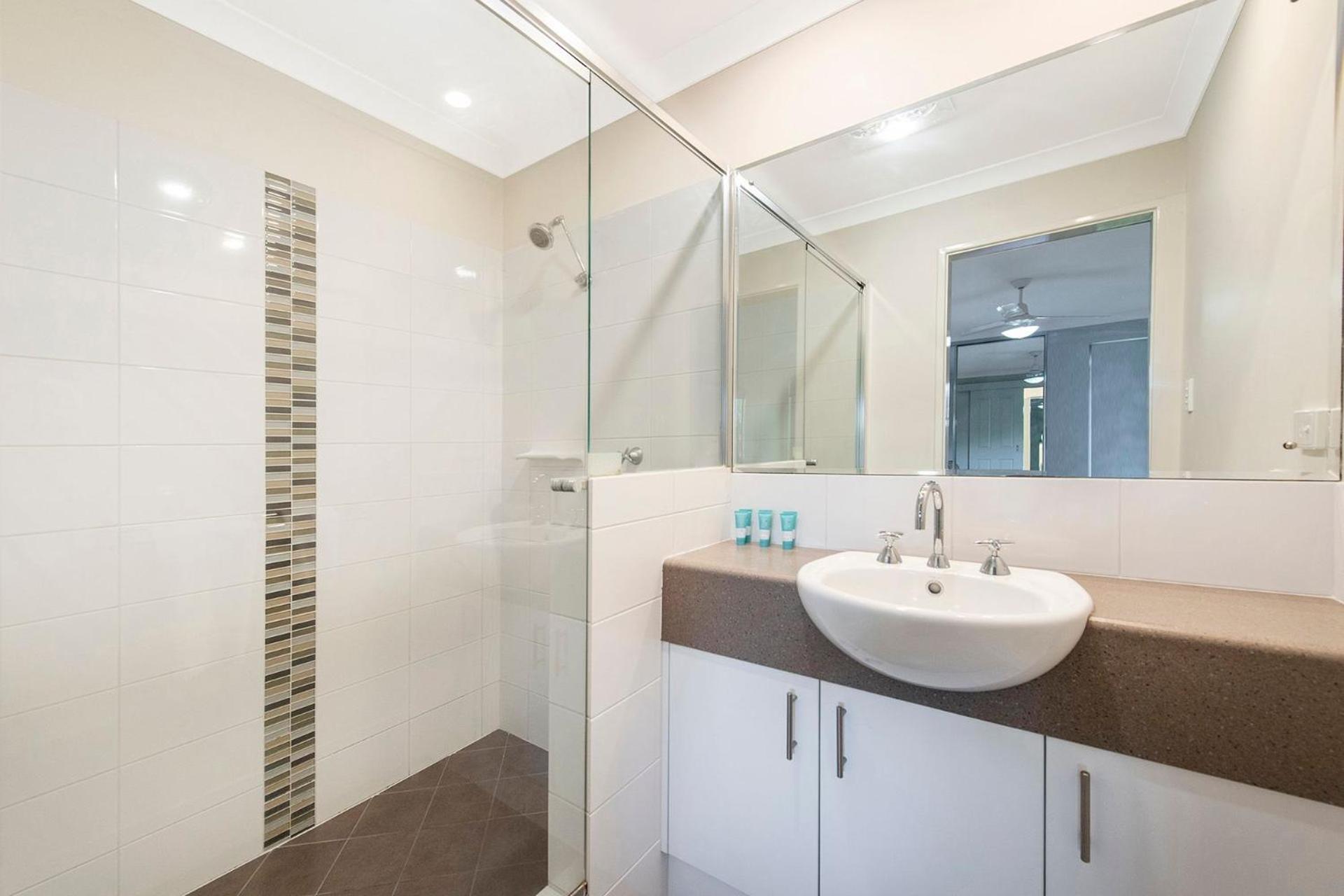 Escape to 67 at Cape View