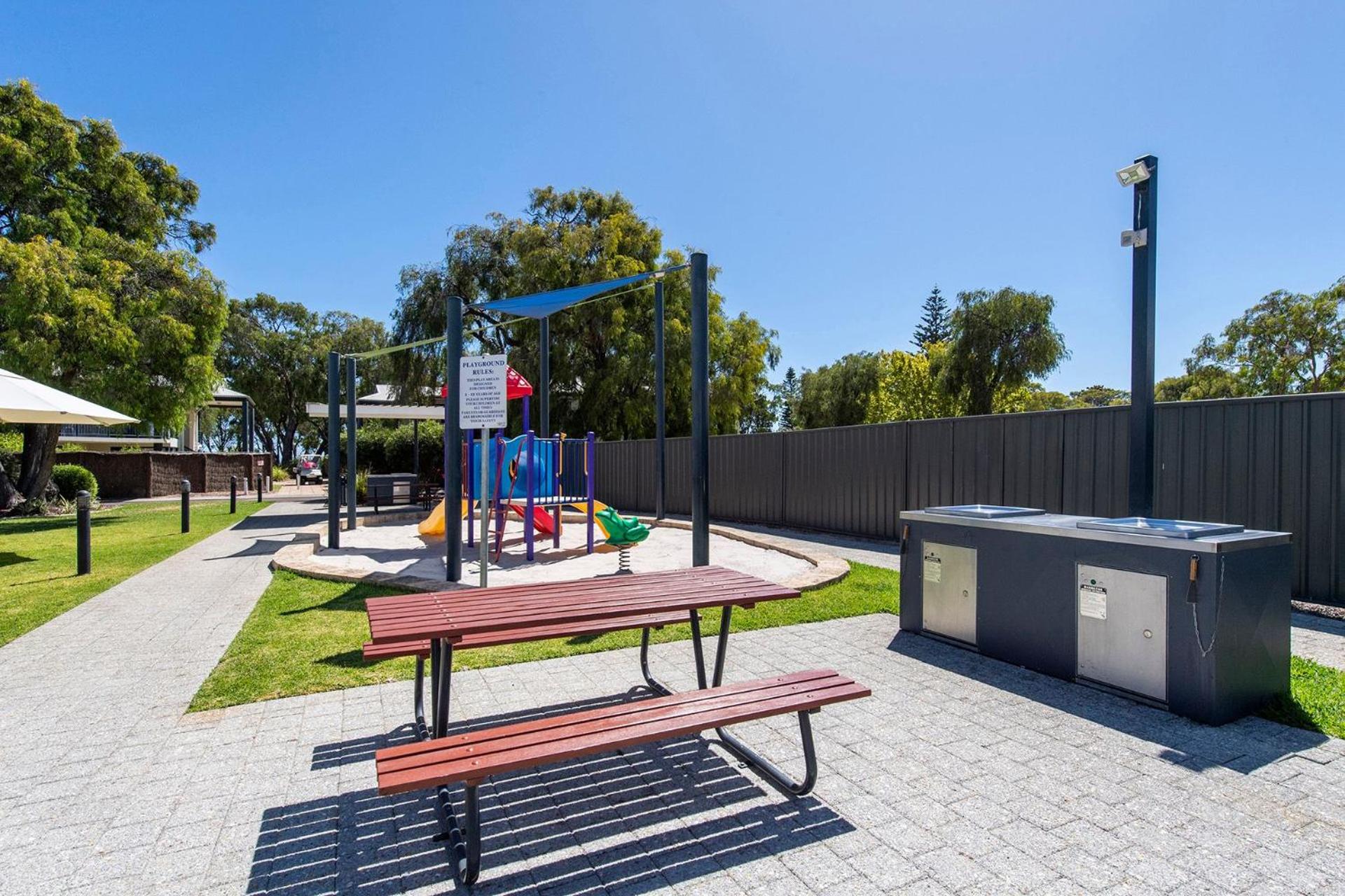 Escape to 67 at Cape View