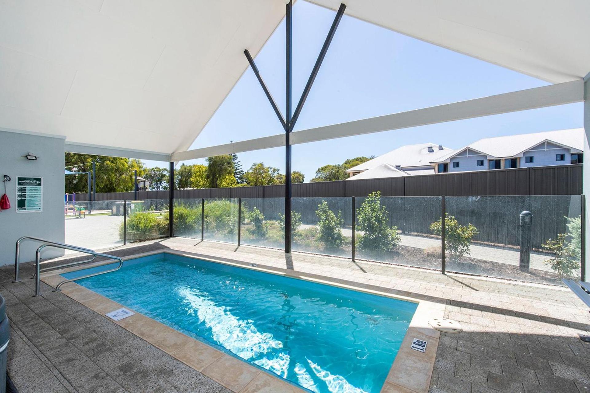 Escape to 67 at Cape View