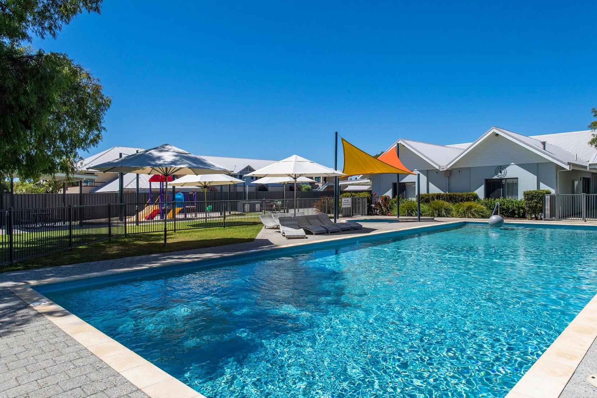 Escape to 67 at Cape View