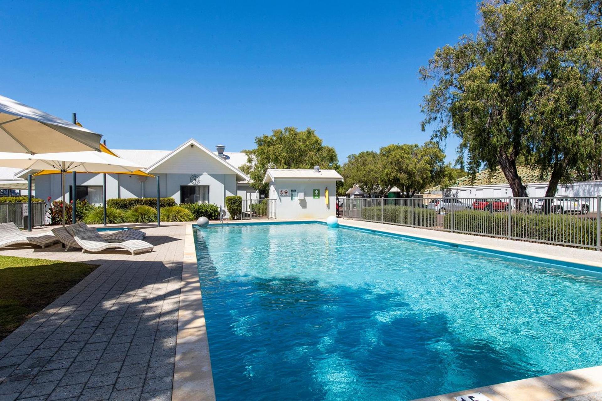Escape to 67 at Cape View