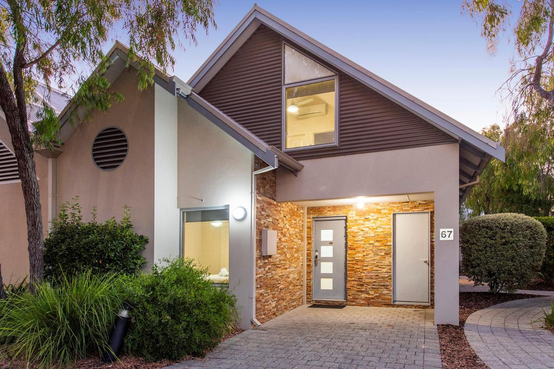 Escape to 67 at Cape View