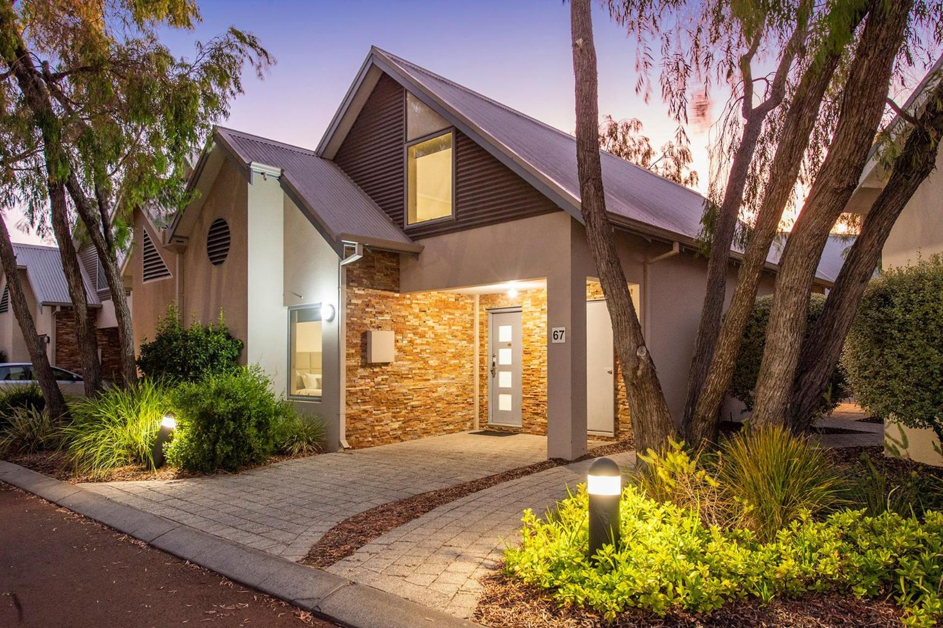 Escape to 67 at Cape View
