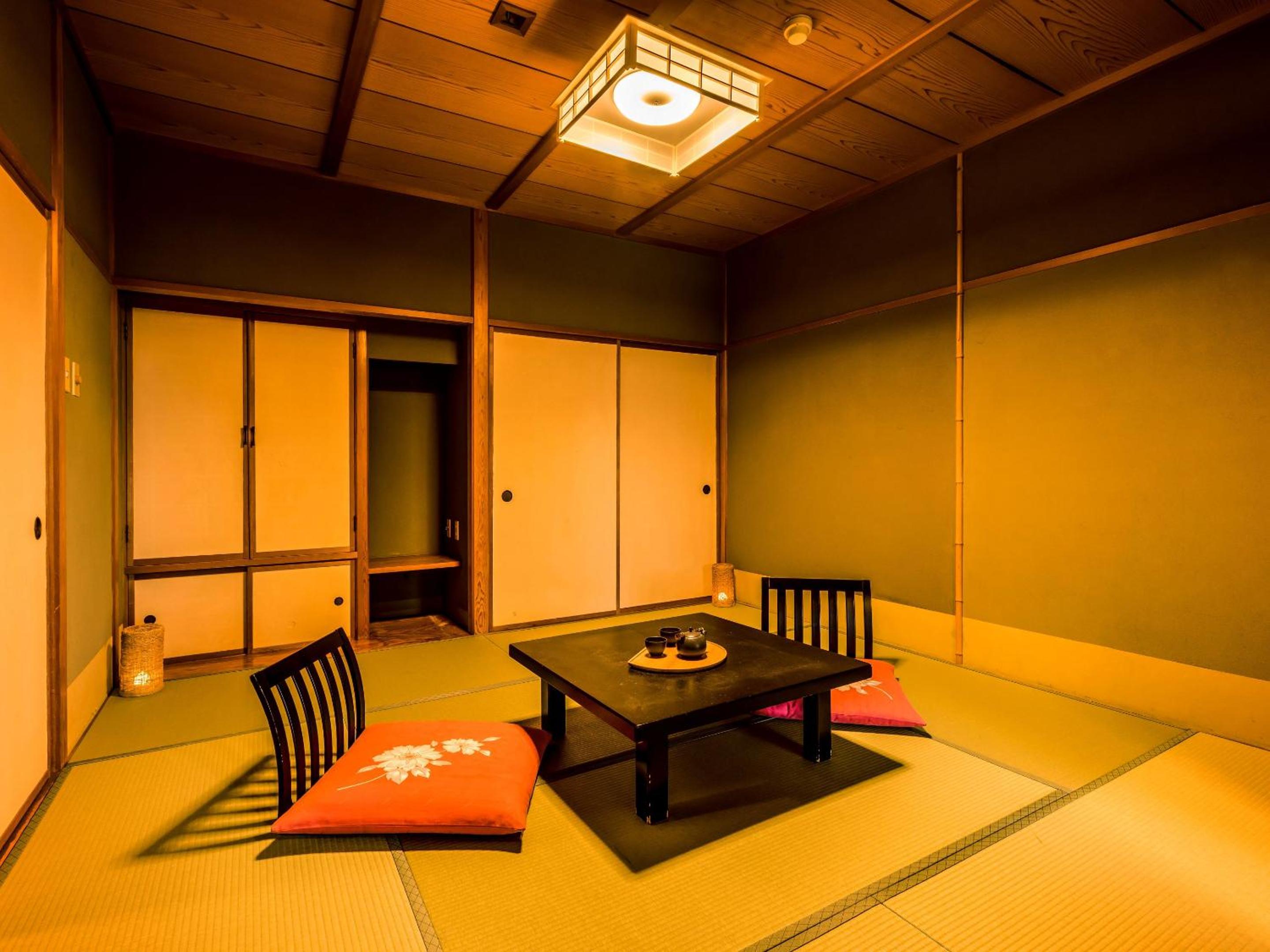Ooedo Onsen Monogatari Premium Kaga Maruya