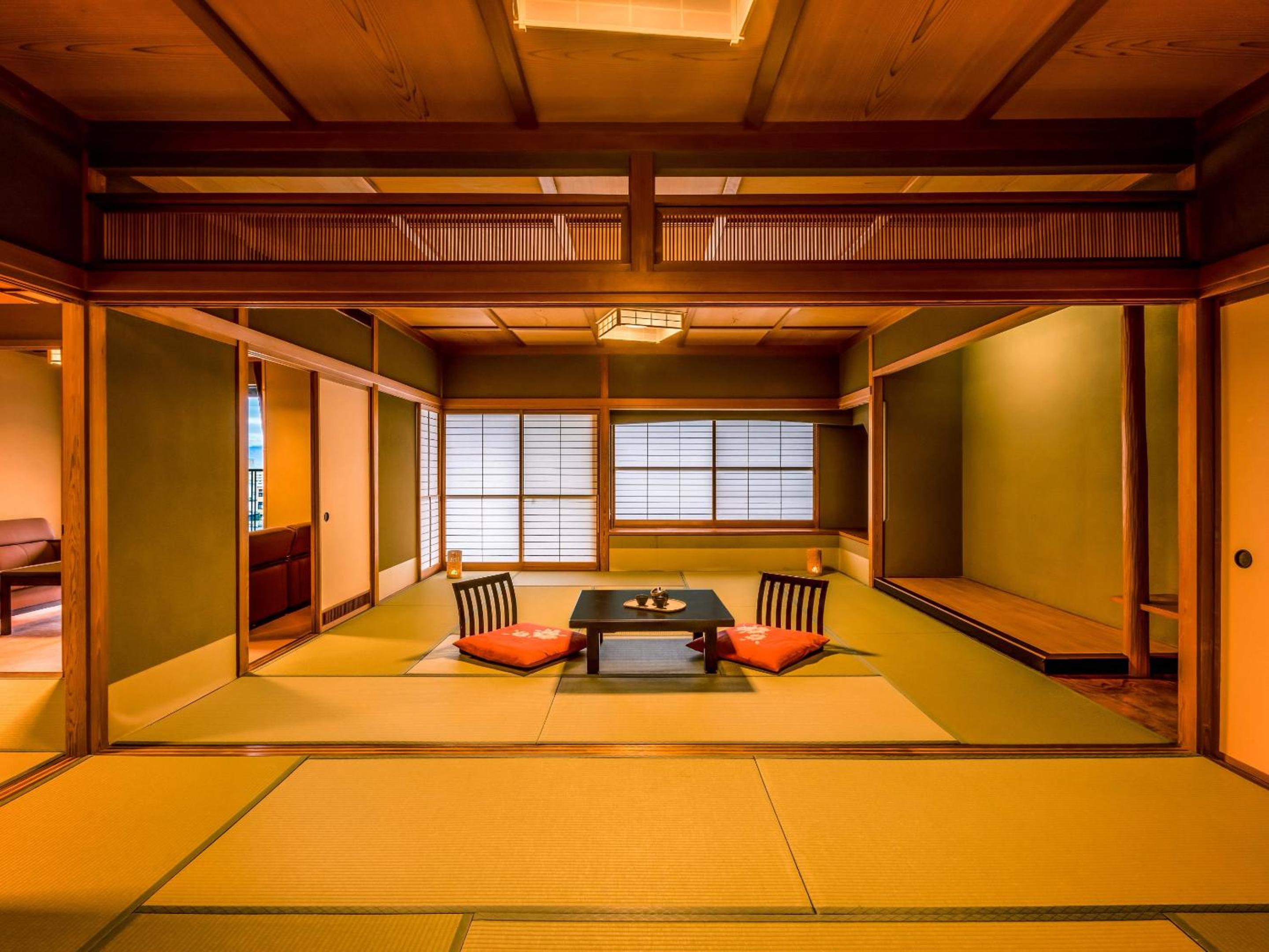 Ooedo Onsen Monogatari Premium Kaga Maruya