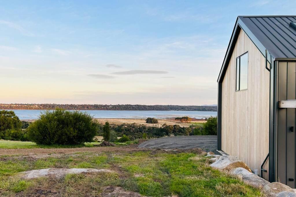 The Barn - Georges Bay, St Helens