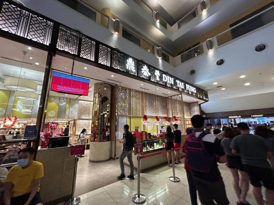 SunwayLagoonFamilySuite-2pax-Netflix-Balcony-Super Fast Internet photo 4
