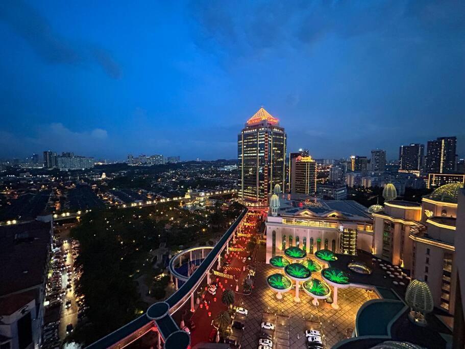 SunwayLagoonFamilySuite-2pax-Netflix-Balcony-Super Fast Internet photo 5