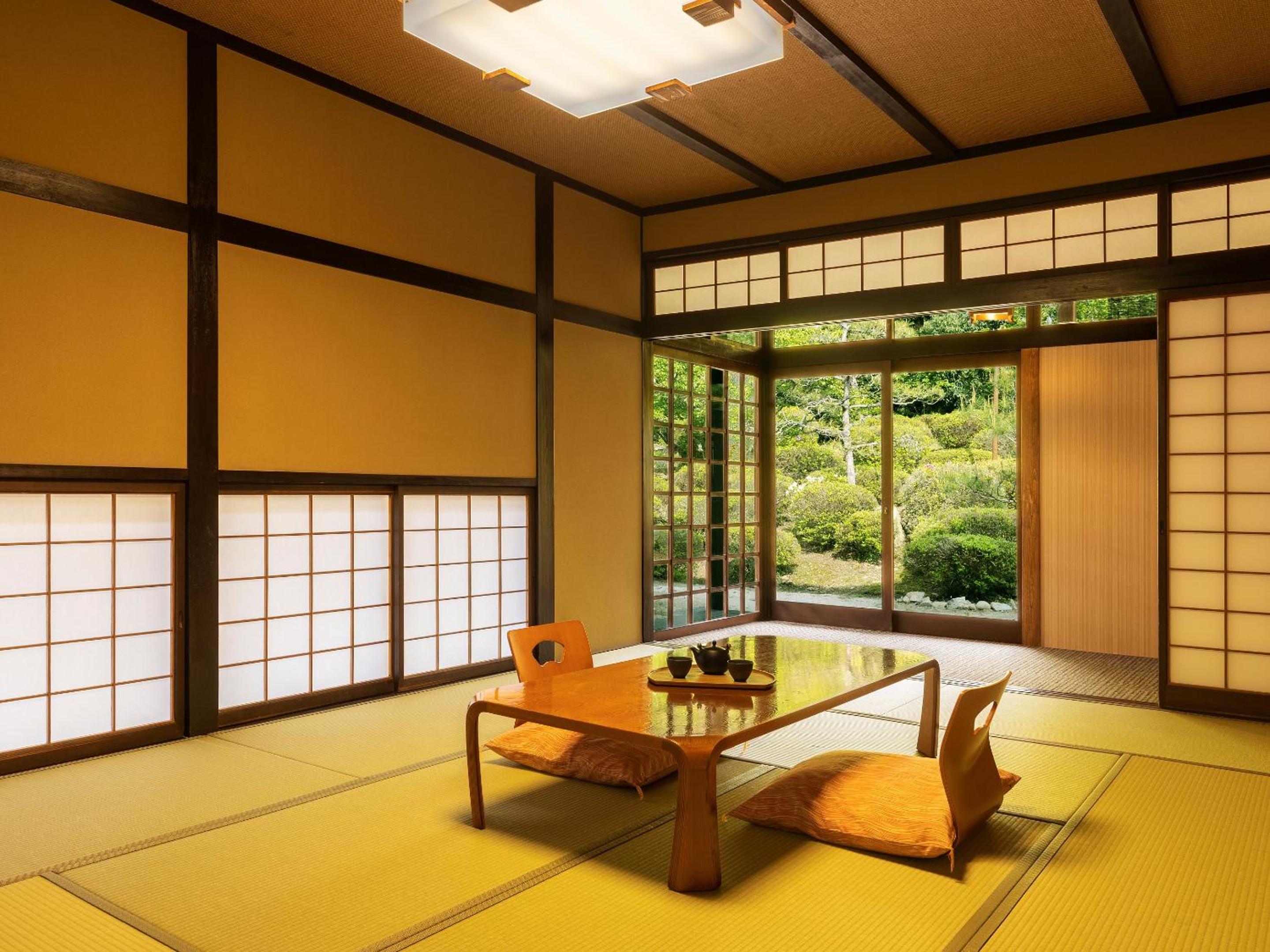 Ooedo Onsen Monogatari Premium Saiki Bekkan