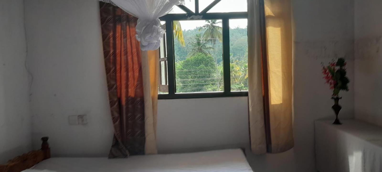 Unawatuna White Villa view 3
