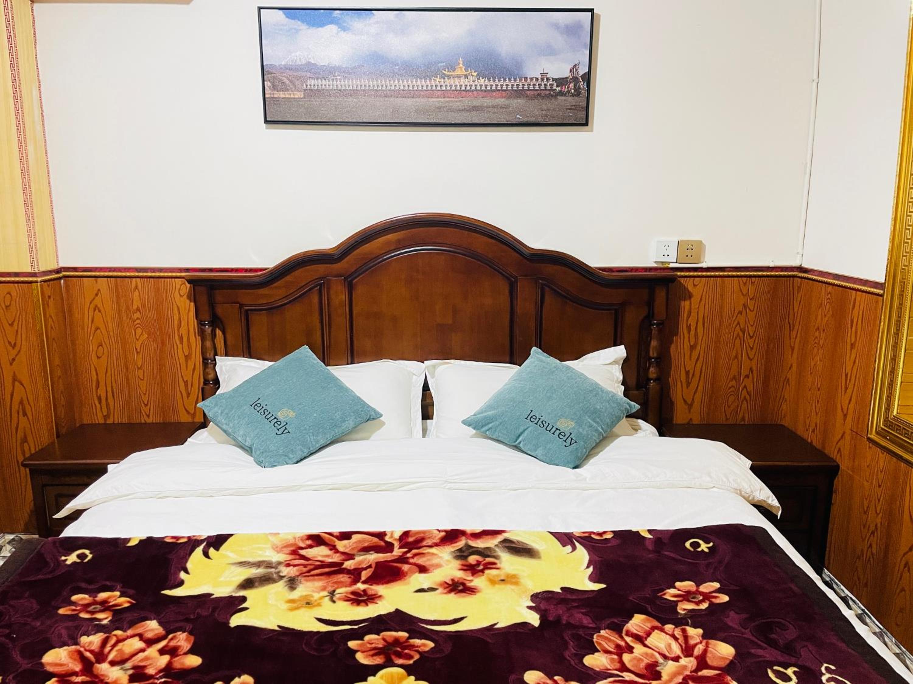 Zhuji Inn