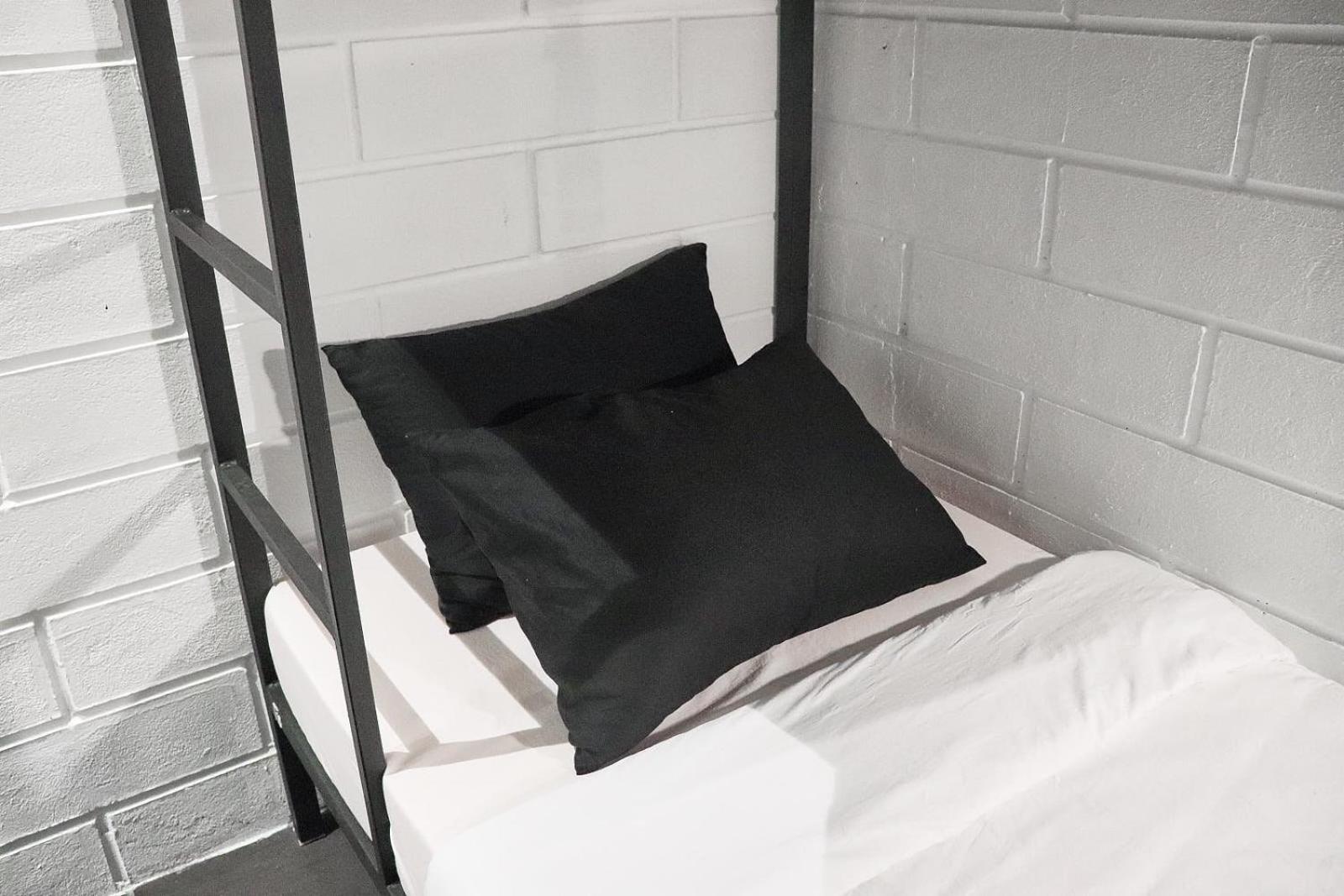 GOO SaiGon DORM- 50B Bui Thi Xuan Q1- by BAY LUXURY