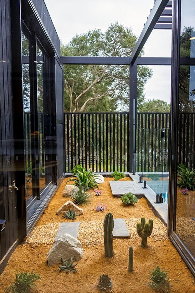 Rye Back Beach Pool House