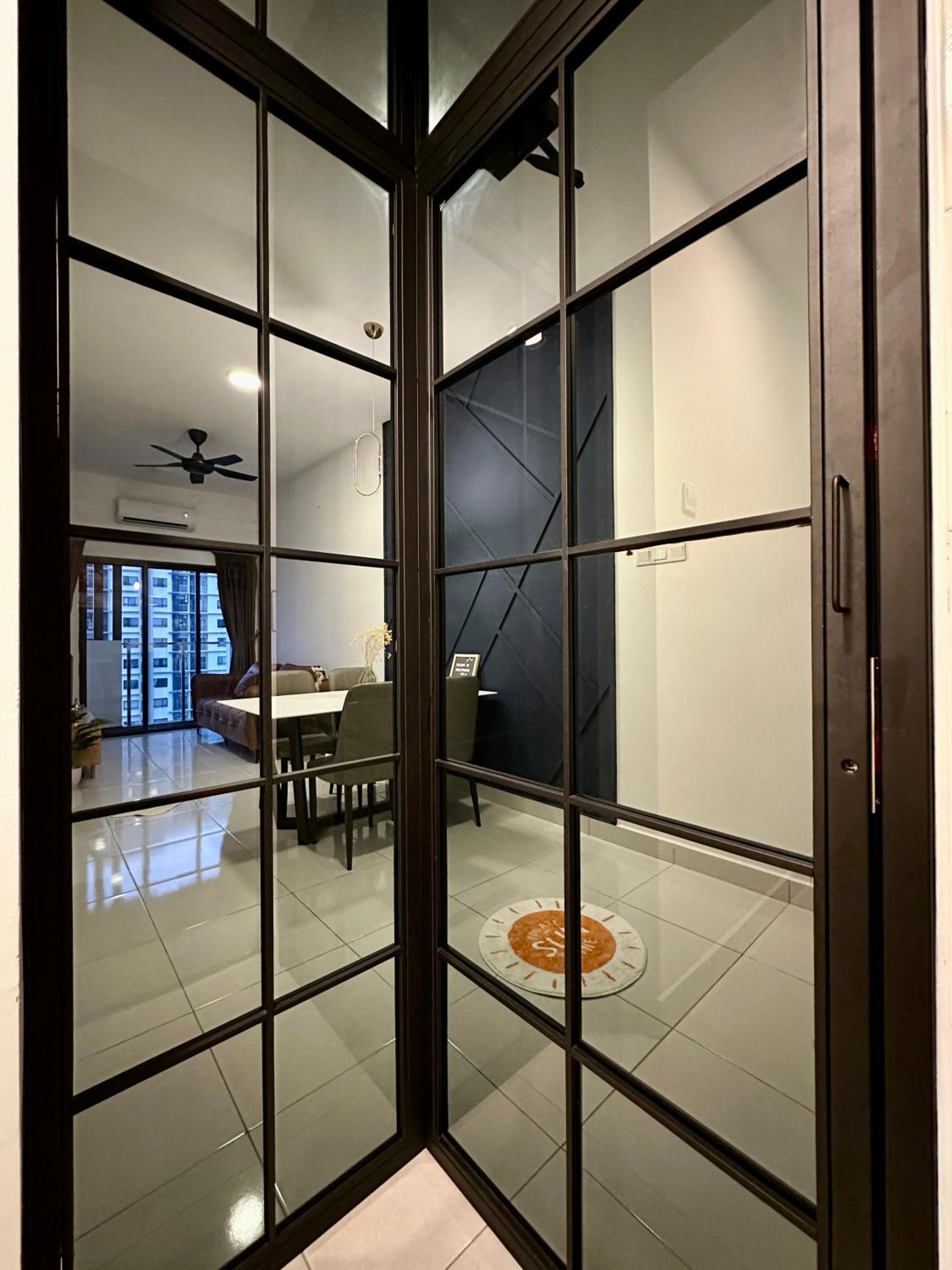 NEW Cozy Menjalara 5mins to DesaParkCity 2Rooms