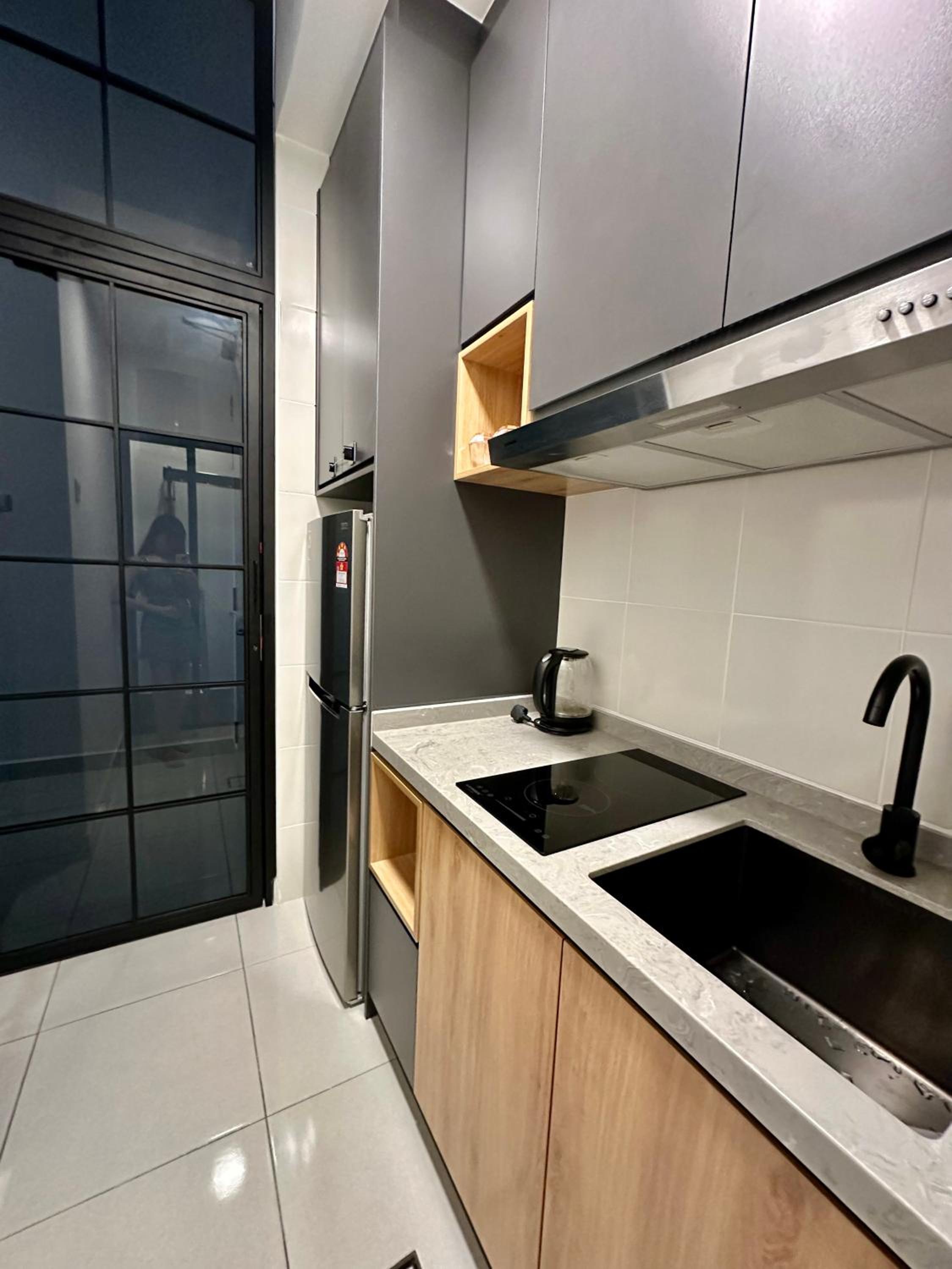 NEW Cozy Menjalara 5mins to DesaParkCity 2Rooms