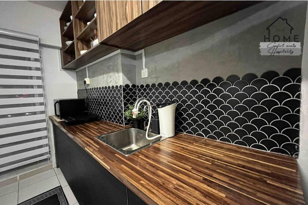 Cozy Duplex Studio near Kuala Lumpur next to LRT Train Station photo 8