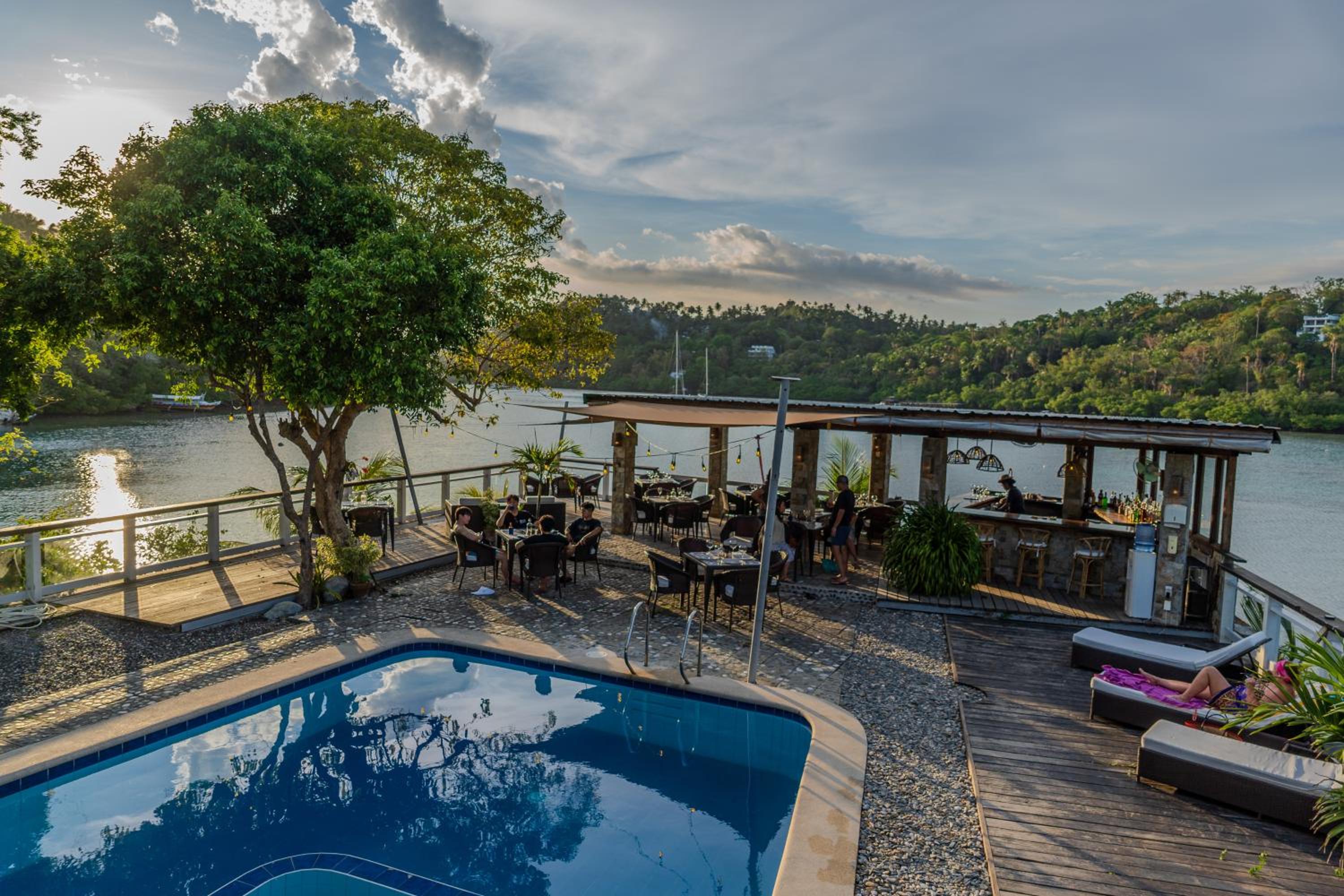 Edgewater Dive & Spa Resort