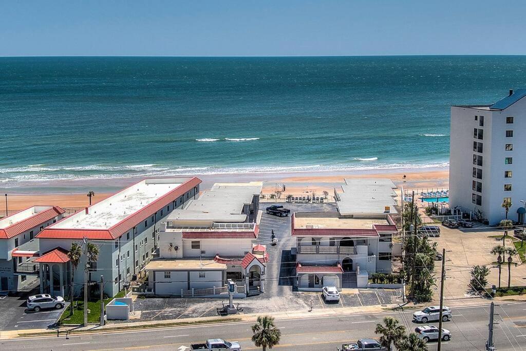 2bed Apartment w/full kitchen*Tv*109 view 3